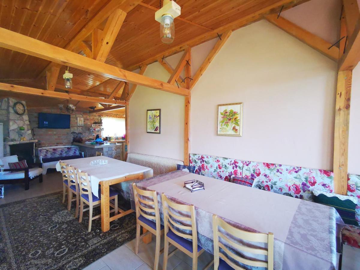 Guest House Ezerets Exterior foto